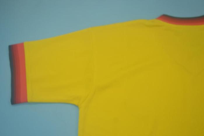 Retro Jersey 1997-1998 Liverpool FOWLER 9 Away Yellow Soccer Jersey Vintage Football Shirt