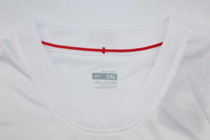 Retro Jersey 2008-2009 Inter Milan QUARESMA 77 Away White Vintage Soccer Jersey
