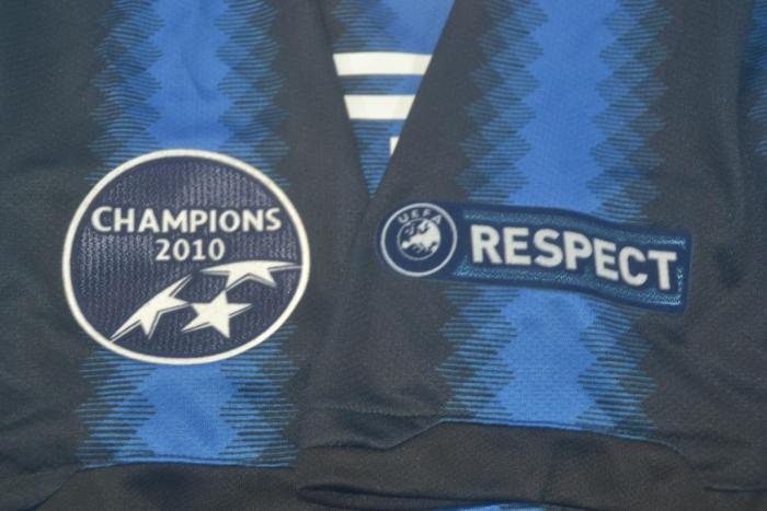 with Golden FIFA+Scudetto+Italia Coppa+UCL Patch Retro Jersey 2010-2011 Inter Milan CHIVU 26 Home Soccer Jersey Vintage Football Shirt
