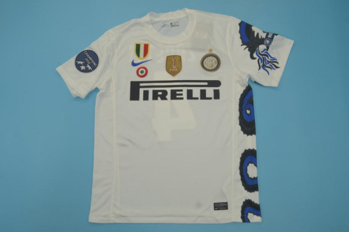 with Golden FIFA+Scudetto+Italia Coppa+UCL Patch Retro Jersey 2010-2011 Inter Milan Sneijder 10 Away White Soccer Jersey