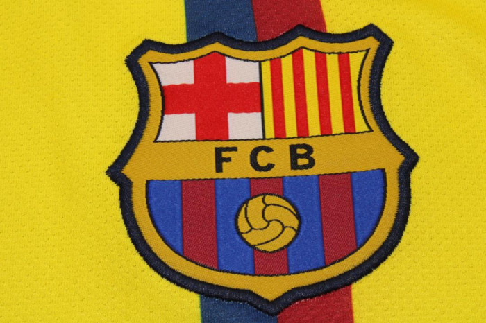 with UCL Patch Retro Jersey 2008-2009 Barcelona Away Yellow Soccer Jersey Vintage Football Shirt