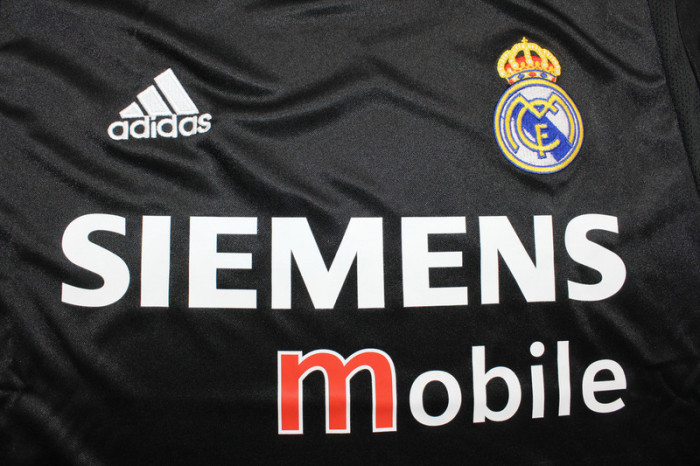 with UCL Patch Long Sleeve Retro Camisetas de Futbol 2004-2005 Real Madrid ZIDANE 5 Vintage Away Black Soccer Jersey