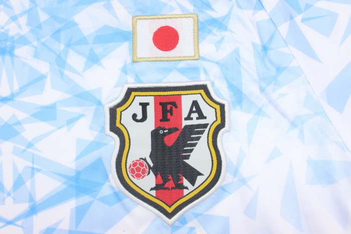 Retro Jersey 2016-2017 Japan Away White Soccer Jersey Vintage Football Shirt