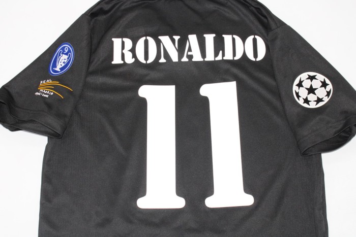 with UCL Patch Retro Jersey 2002-2003 Real Madrid RONALDO 11 Away Black Soccer Jersey Vintage Football Shirt