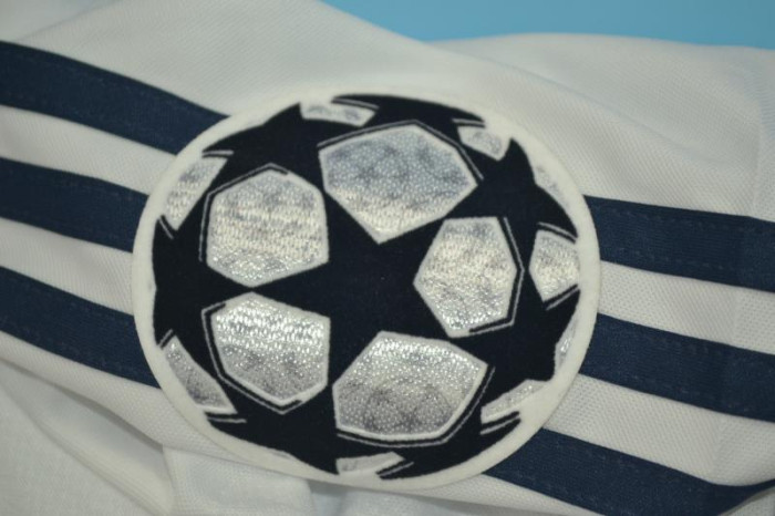 with UCL Patch Long Sleeve Retro Jersey 2001-2002 Real Madrid GUTI. H 14 Home Soccer Jersey