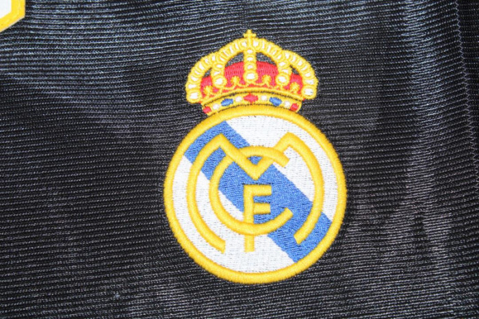 Long Sleeve Retro Jersey 1999-2000 Real Madrid Away Black Soccer Jersey Vintage Football Shirt