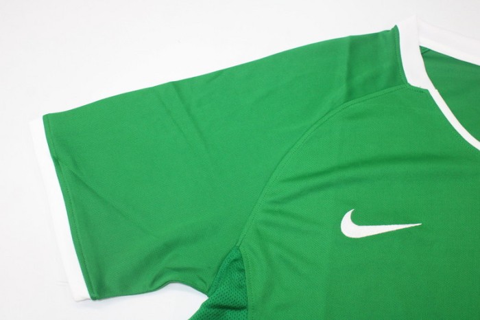 Retro Shirt 2008-2009 VfL Wolfsburg Home Soccer Jersey Vintage Football Shirt