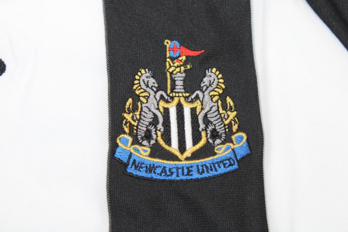 with Front Lettering Retro Jersey 2005-2006 Newcastle United Home Soccer Jersey Vintage Football Shirt