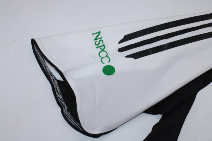with Front Lettering Retro Jersey 2005-2006 Newcastle United Home Soccer Jersey Vintage Football Shirt