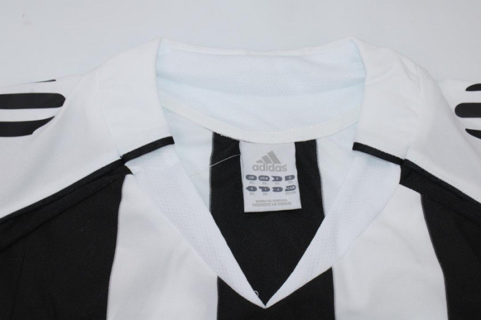 with Front Lettering Retro Jersey 2005-2006 Newcastle United Home Soccer Jersey Vintage Football Shirt