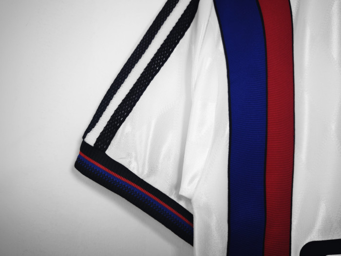 Retro Jersey 1996-1998 Bayern Munich Away White Soccer Jersey Vintage Football Shirt