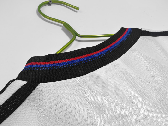 Retro Jersey 1996-1998 Bayern Munich Away White Soccer Jersey Vintage Football Shirt