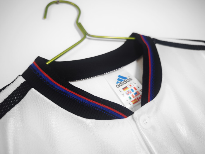 Retro Jersey 1996-1998 Bayern Munich Away White Soccer Jersey Vintage Football Shirt