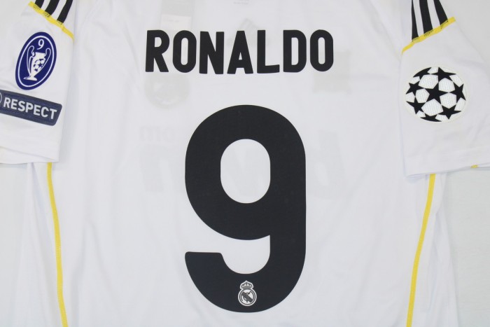 with UCL Patch Retro Jersey 2009-2010 Real Madrid RONALDO 9 Home Soccer Jersey Vintage Real Football Shirt