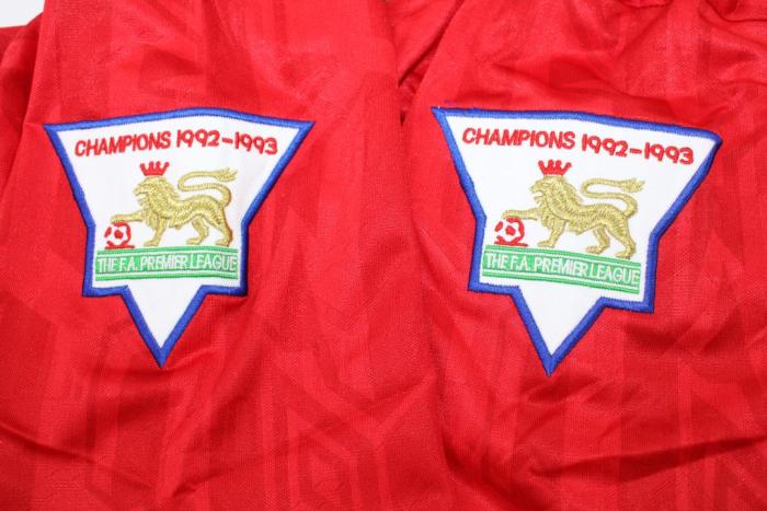with Front Champions Lettering+EPL Patch Retro Jersey 1993-1994 Manchester United Home Soccer Jersey