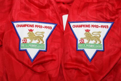 with Front Champions Lettering+EPL Patch Long Sleeve Retro Jersey 1993-1994 Manchester United Home Soccer Jersey