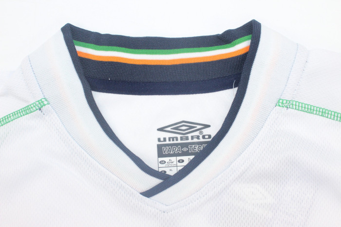 Retro Jersey 2002 Ireland Away White Soccer Jersey Vintage Football Shirt
