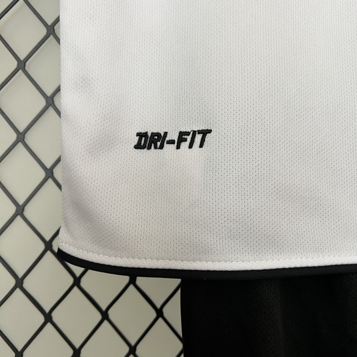 with Front Lettering Retro Youth Uniform Kids Kit 2010-2011 Manchester United UCL Final Away White Soccer Jersey Shorts Vintage Child Football Set