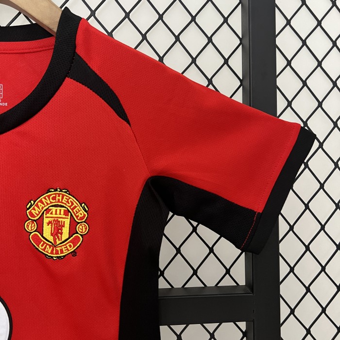 Retro Youth Uniform Kids Kit 2002-2004 Manchester United Home Soccer Jersey Shorts Vintage Child Football Set
