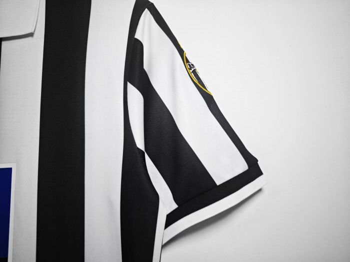 with Scudetto Patch Retro Jersey 1998-1999 Juventus Home Soccer Jersey Vintage Football Shirt
