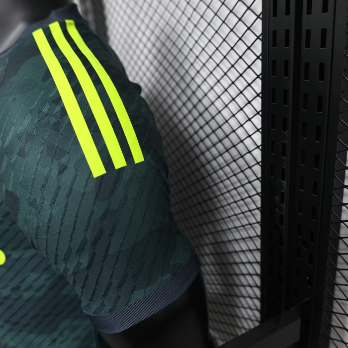Player Version 2024 Real Madrid Green Special Version Soccer Jersey Real Football Shirt