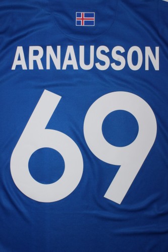 Retro Jersey 2016-2017 Iceland ARNAUSSON 69 Home Soccer Jersey Vintage Football Shirt