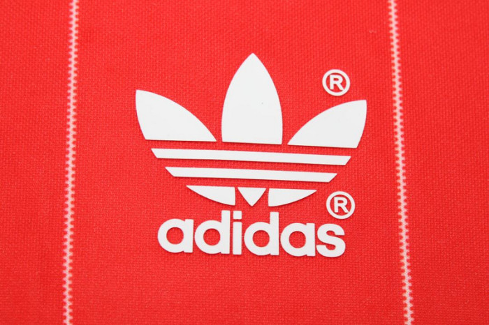 Retro Jersey 1983-1984 HSV Hamburg SV Home Soccer Jersey Hamburger Vintage Football Shirt