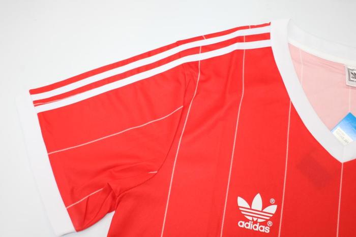 Retro Jersey 1983-1984 HSV Hamburg SV Home Soccer Jersey Hamburger Vintage Football Shirt