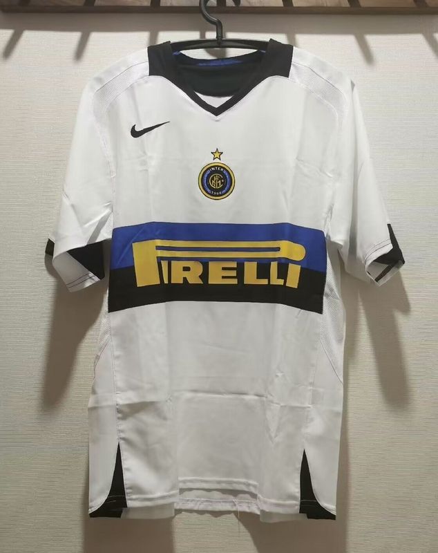 Retro Jersey 2005-2006 Inter Milan Away White Soccer Jersey Vintage Inter Football Shirt