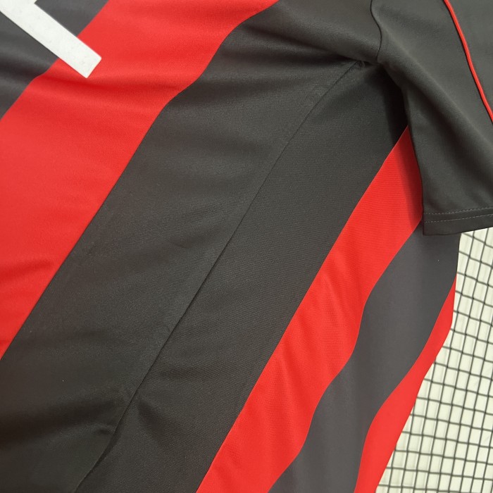 Retro Jersey 2001-2002 AC Milan Home Soccer Jersey AC Vintage Football Shirt