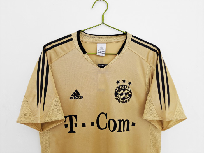 Retro Jersey 2004-2005 Bayern Munich Away Gold Soccer Jersey Vintage Football Shirt