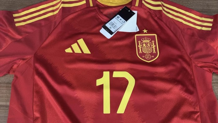 Fan Version Spain 2024 WILLIAMS JR. 17 Home Soccer Jersey España Camisetas de Futbol