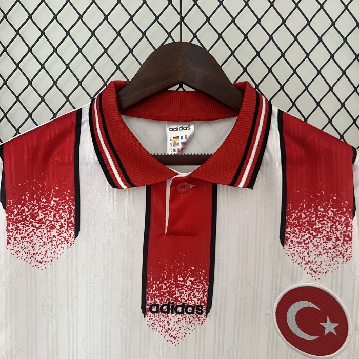 Retro Jersey 1996 Turkey Away White Soccer Jersey Vintage Türkiye Football Shirt