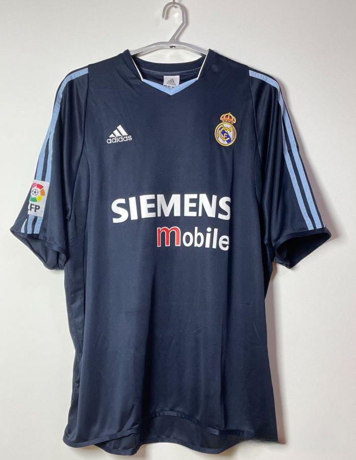 with LFP Patch Retro Jersey 2003-2004 Real Madrid Away Dark Blue Soccer Jersey Vintage Football Shirt