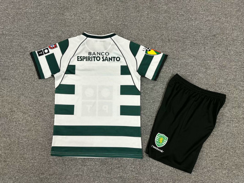 Retro Youth Uniform Kids Kit Sporting Lisbon 2001-2002 Home Soccer Jersey Shorts Child Football Set