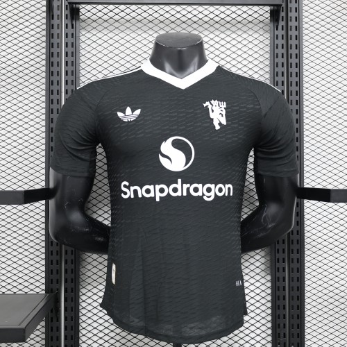 Player Version 2024-2025 Manchester United Black Goalkeeper Soccer Jersey Man United Football Shirt