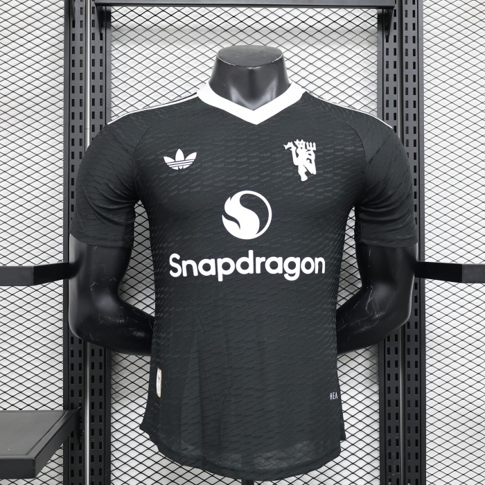 Player Version 2024-2025 Manchester United Black Goalkeeper Soccer Jersey Man United Football Shirt
