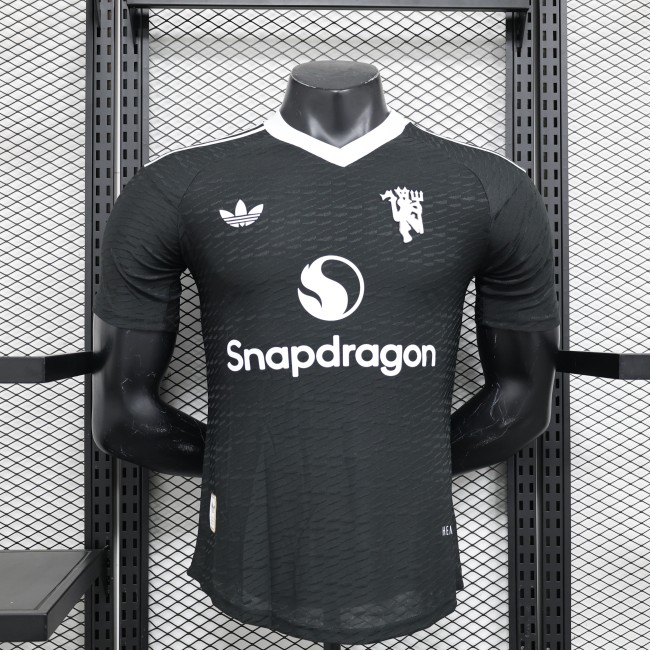 Player Version 2024-2025 Manchester United Black Goalkeeper Soccer Jersey Man United Football Shirt