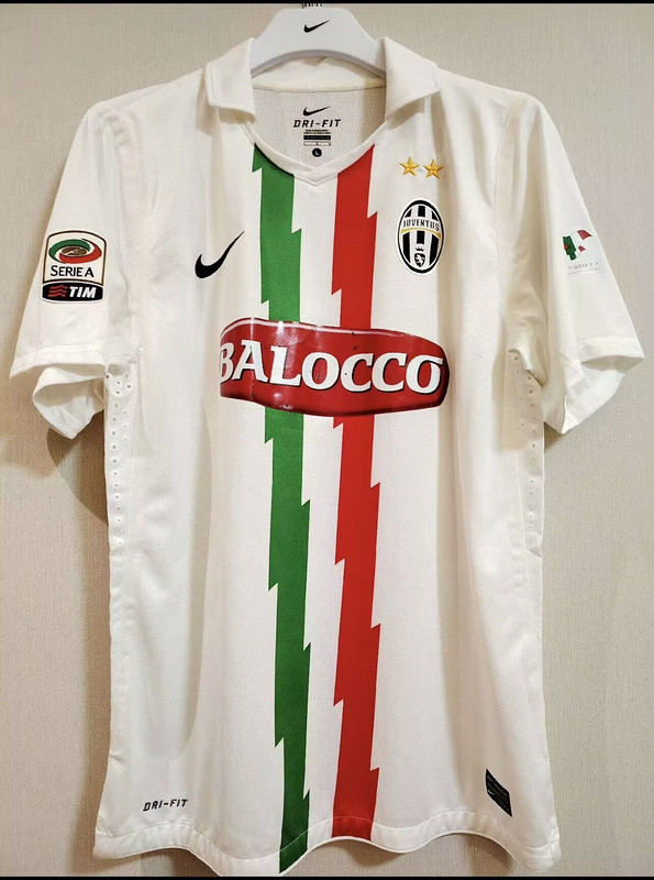 with Serie A Patch Retro Jersey 2010-2011 Juventus Away White Soccer Jersey Vintage Football Shirt