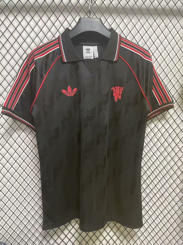Retro Model 2024-2025 Manchester United Black Soccer Jersey