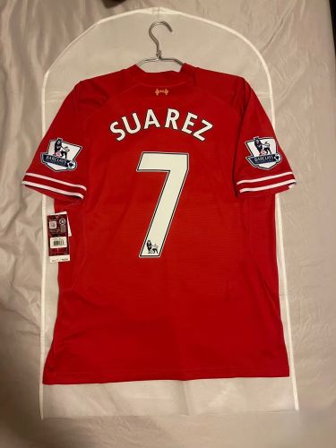 with EPL Patch Retro Jersey 2013-2014 Liverpool Suarez 7 Home Soccer Jersey Vintage Football Shirt