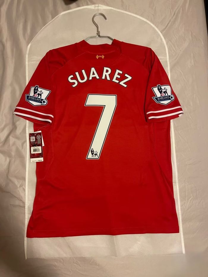 with EPL Patch Retro Jersey 2013-2014 Liverpool Suarez 7 Home Soccer Jersey Vintage Football Shirt