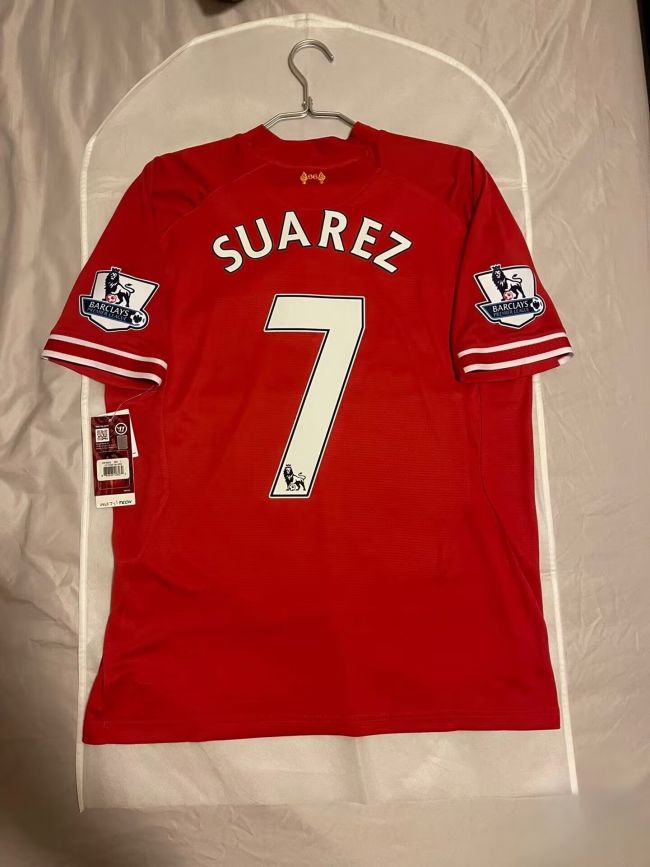 with EPL Patch Retro Jersey 2013-2014 Liverpool Suarez 7 Home Soccer Jersey Vintage Football Shirt
