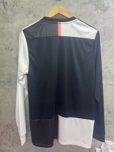 Long Sleeve Fan Version Retro Jersey 2019-2020 Juventus Home Soccer Jersey Vintage Maillot de Foot