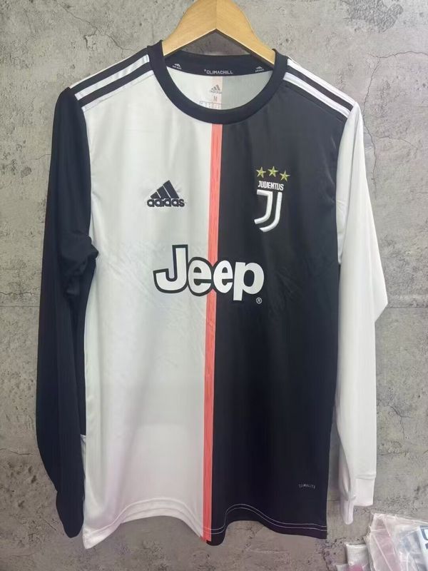 Long Sleeve Fan Version Retro Jersey 2019-2020 Juventus Home Soccer Jersey Vintage Maillot de Foot