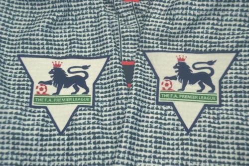with EPL Patch Retro Jersey 1995-1996 Manchester United Third Soccer Jersey Vintage Football Shirt