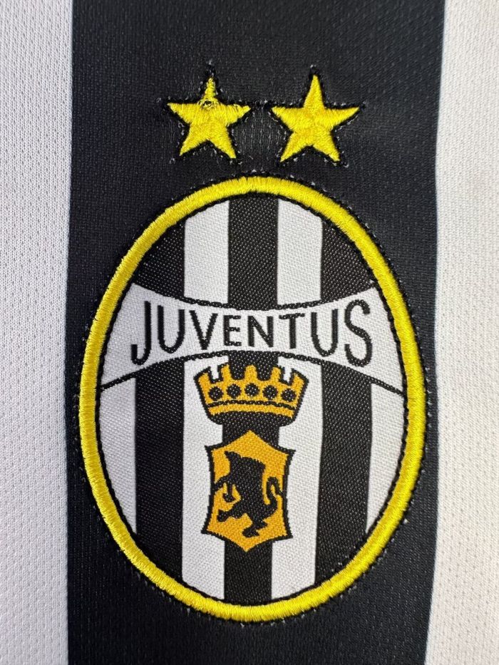 Long Sleeve Retro Jersey 2002-2003 Juventus Home Soccer Jersey Vintage Maillot de Foot