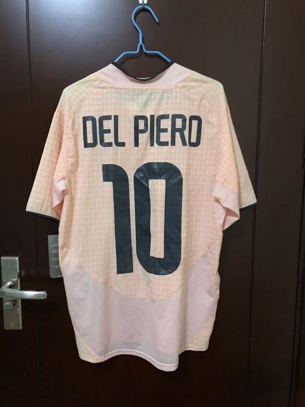 Retro Jersey 2003-2004 Juventus DEL PIERO 10 Third Away Pink Soccer Jersey Vintage Football Shirt