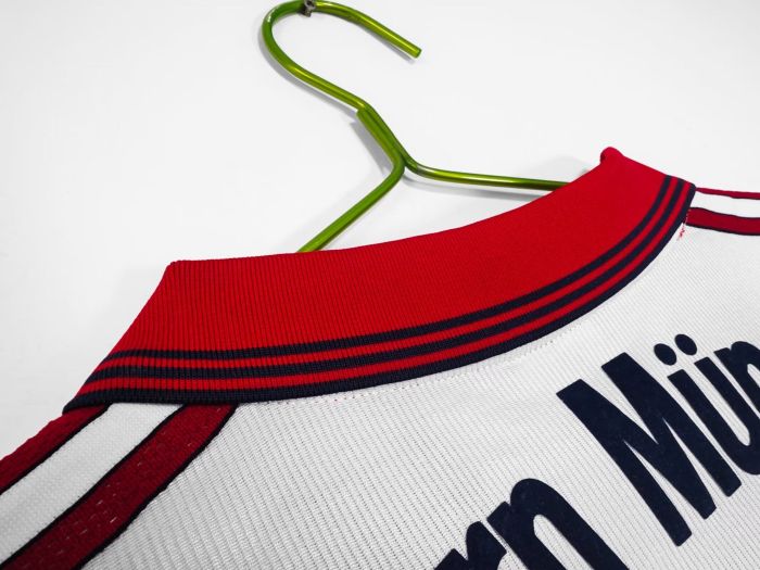 Retro Jersey 1998-2001 Bayern Munich Home Soccer Jersey Vintage Football Shirt
