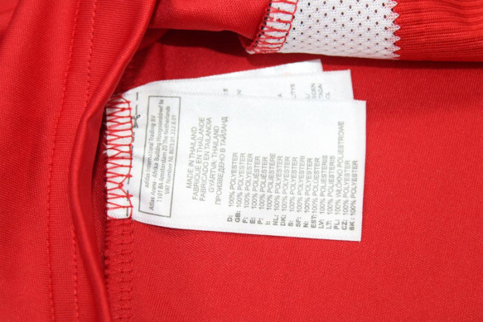 with Bundesliga Patch Retro Jersey 2010-2011 Bayern Munich Home Soccer Jersey Vintage Football Shirt